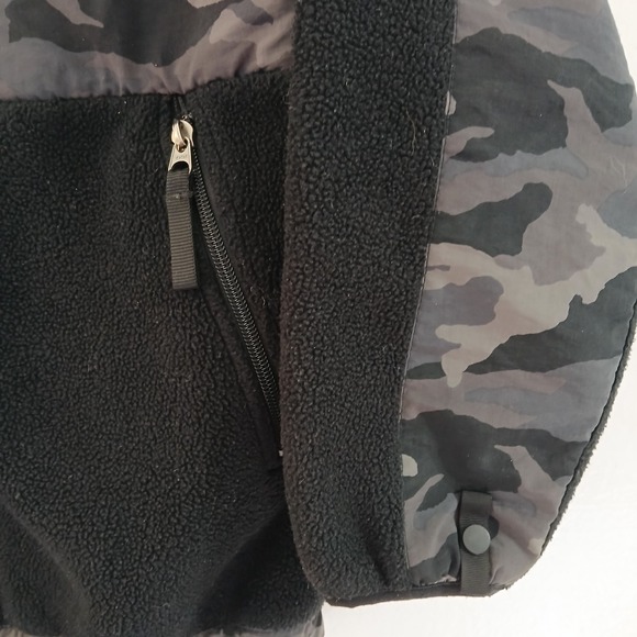 The North Face Bomber Jacket Youth Sz Large Black Fleece Camouflage School - Picture 5 of 13